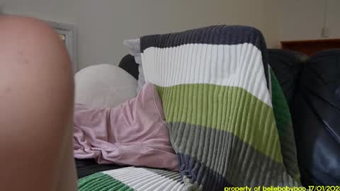 Snapshot of bellebabyboo chatting on 17, 1, 2025 BELLE online show from 17, 1, 2025