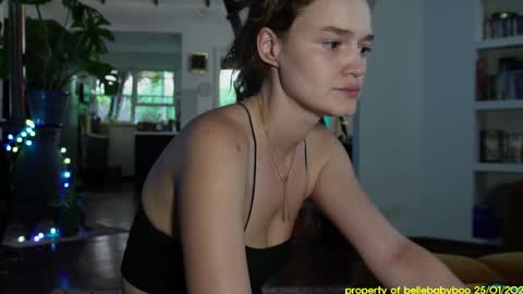 Snapshot of bellebabyboo chatting on 26, 1, 2025 BELLE online show from 26, 1, 2025