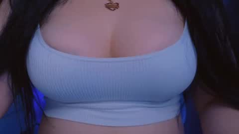 Snapshot of bellelovexx chatting on 28, 1, 2025 Hello I am kind friendly and cute girl online show from 28, 1, 2025