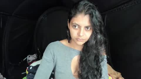 bellezacosmica online show from 4, 3, 2025