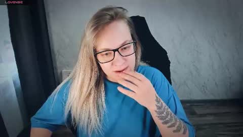 Snapshot of bellezza_ chatting on 2, 7, 2026 Your Annabelle Wolf online show from 2, 7, 2026