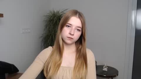 bellochka_ online show from 2, 12, 2025