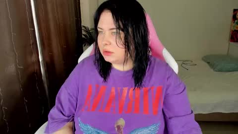 LinaBoo online show from 28, 10, 2025