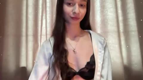 Snapshot of beloved_lucy chatting on 28, 4, 2026 beloved_lucy online show from 28, 4, 2026