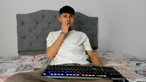 Snapshot of benavides_anthony chatting on 25, 12, 2024 Anthony online show from 25, 12, 2024