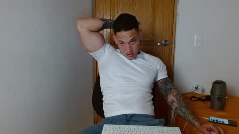 benjamin_isaac online show from 6, 2, 2025