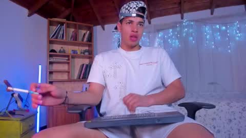 Snapshot of benjamin_more24 chatting on 2, 2, 2026 benjamin more24 online show from 2, 2, 2026