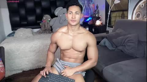 Snapshot of benjamincooperk1 chatting on 5, 6, 2026 benjamincooperk online show from 5, 6, 2026