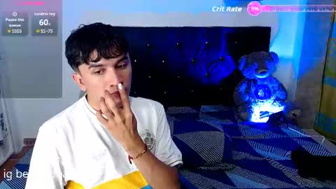 Snapshot of benji_hoter chatting on 4, 7, 2026 Benji Hoter online show from 4, 7, 2026