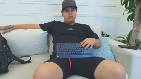 bennett_alejoo online show from 20, 11, 2025