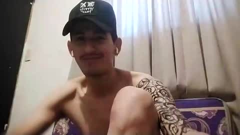 Snapshot of bennivanni chatting on 4, 3, 2025 bennivanni online show from 4, 3, 2025