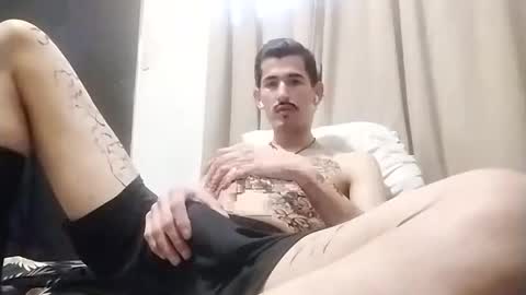 Snapshot of bennivanni chatting on 5, 3, 2025 bennivanni online show from 5, 3, 2025