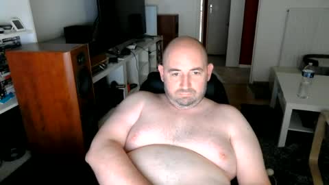 Snapshot of bennn54 chatting on 18, 6, 2026 Ben online show from 18, 6, 2026