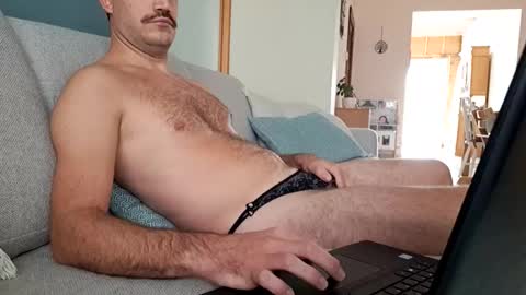 Snapshot of benoitgmx12 chatting on 13, 9, 2025 benoitgmx12 online show from 13, 9, 2025