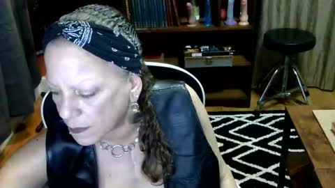 DeniseDavid online show from 23, 3, 2026