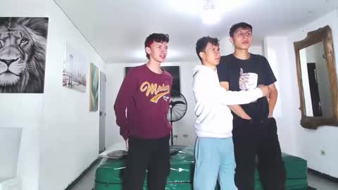 benz boys online show from 8, 10, 2025