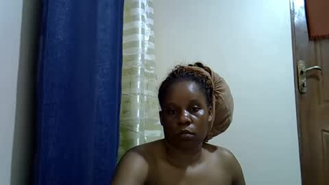 Snapshot of berbiestar chatting on 25, 5, 2026 Crazybeibe online show from 25, 5, 2026