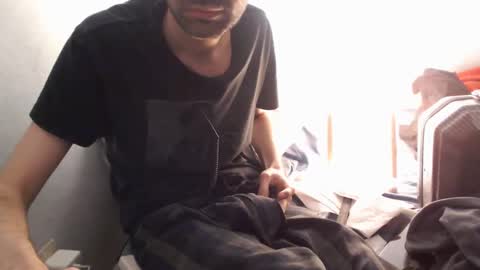 berceuse111 online show from 6, 4, 2026