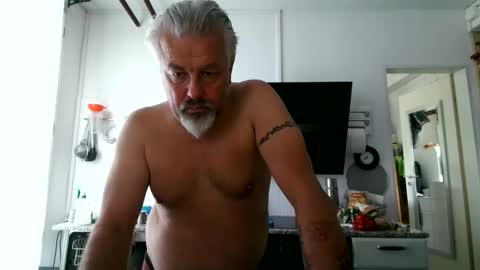 Snapshot of berg_boy chatting on 2, 6, 2026 Martin online show from 2, 6, 2026