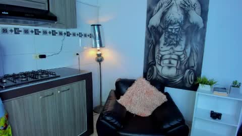 Bergin Castro online show from 16, 4, 2026