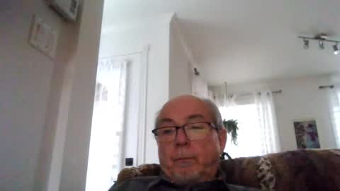 Snapshot of bernard1102 chatting on 1, 1, 2025 bernard1102 online show from 1, 1, 2025