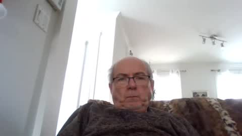 Snapshot of bernard1102 chatting on 8, 1, 2025 bernard1102 online show from 8, 1, 2025