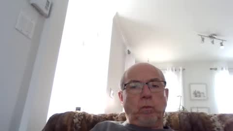 Snapshot of bernard1102 chatting on 4, 2, 2025 bernard1102 online show from 4, 2, 2025