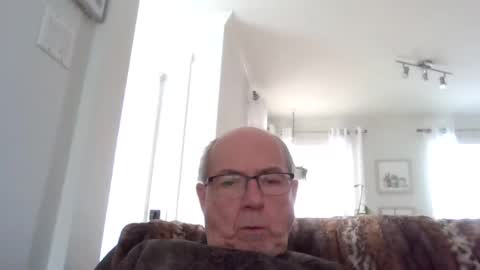 Snapshot of bernard1102 chatting on 5, 2, 2025 bernard1102 online show from 5, 2, 2025