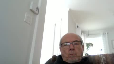 Snapshot of bernard1102 chatting on 11, 3, 2025 bernard1102 online show from 11, 3, 2025
