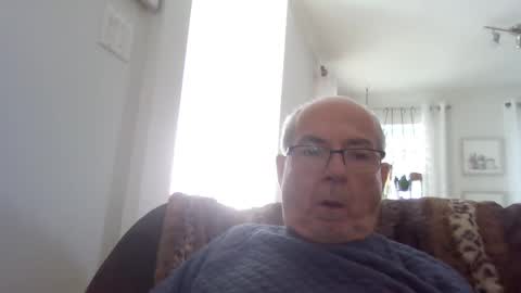 Snapshot of bernard1102 chatting on 18, 9, 2025 bernard1102 online show from 18, 9, 2025