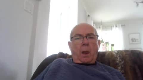 Snapshot of bernard1102 chatting on 16, 7, 2026 bernard1102 online show from 16, 7, 2026