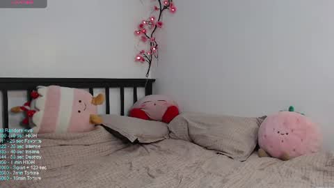 Snapshot of berrybliiss chatting on 28, 6, 2026 SnowClairee online show from 28, 6, 2026