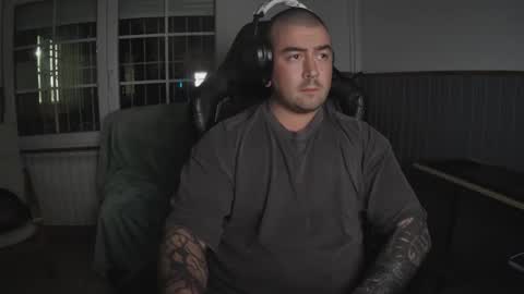 berto3389 online show from 18, 12, 2025