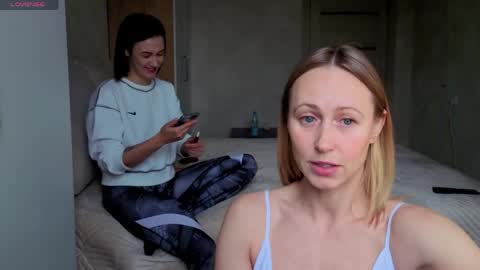 Hellen and Natali online show from 19, 4, 2026