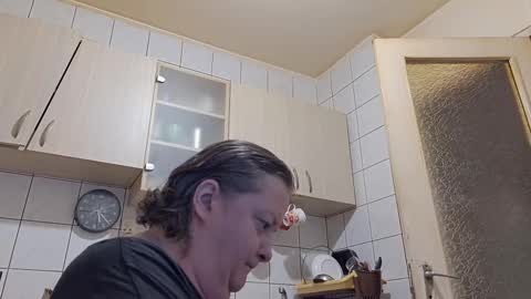 bethnorth online show from 8, 10, 2025