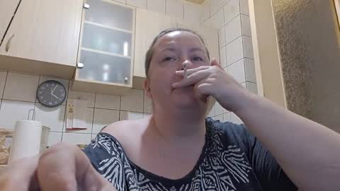 Snapshot of bethnorth chatting on 27, 4, 2026 bethnorth online show from 27, 4, 2026