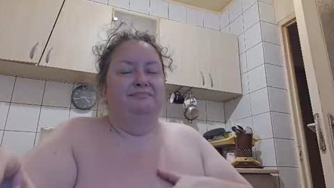 Snapshot of bethnorth chatting on 20, 6, 2026 bethnorth online show from 20, 6, 2026