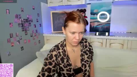 Snapshot of betty_baker1 chatting on 29, 9, 2025 Betty online show from 29, 9, 2025