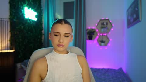 Snapshot of betty_greyy chatting on 20, 9, 2025 Betty Grey online show from 20, 9, 2025