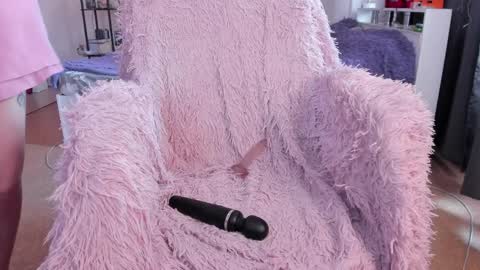 Dory make me happier online show from 25, 3, 2026