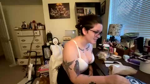 Betty Cake online show from 21, 12, 2024