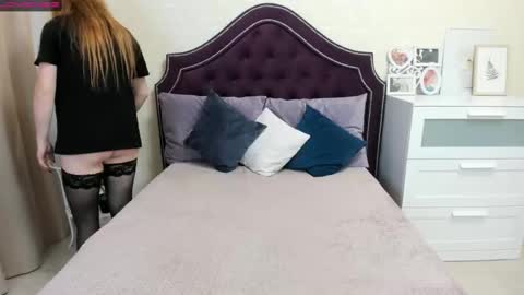 Mila Sweet online show from 25, 2, 2025