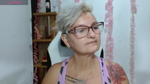 Snapshot of bety_cum3 chatting on 15, 7, 2026 bibiana online show from 15, 7, 2026