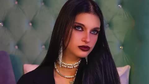 Beverly online show from 4, 11, 2025