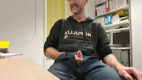 My name is David and if you like public exhibitions you wont be disappointed with me LoL - My favorite vibes is 44  online show from 12, 11, 2025