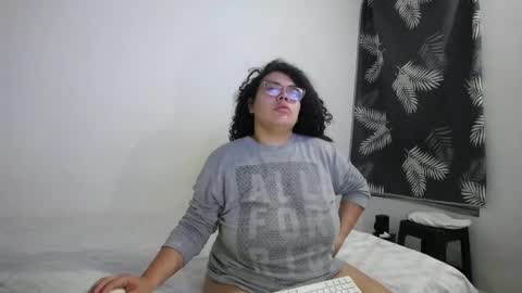 Bianca Tuesday to Sunday from 2am to 6am UTC-5 online show from 23, 5, 2026