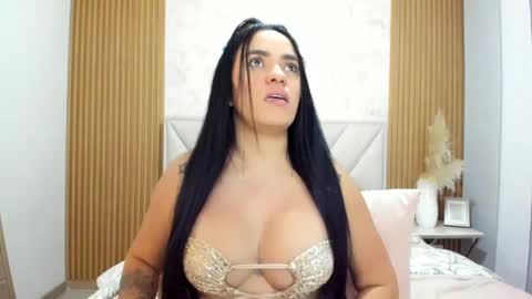 Snapshot of biancaboobs22 chatting on 30, 9, 2025 bianca online show from 30, 9, 2025