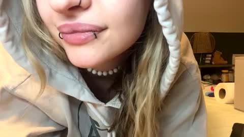 Ellie  online show from 8, 3, 2026