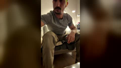 biberonplein1010 online show from 5, 4, 2026