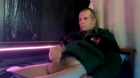 big_hairy_cock_is_horny online show from 16, 11, 2025